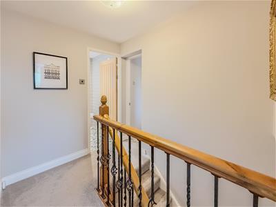 FIRST FLOOR LANDING
